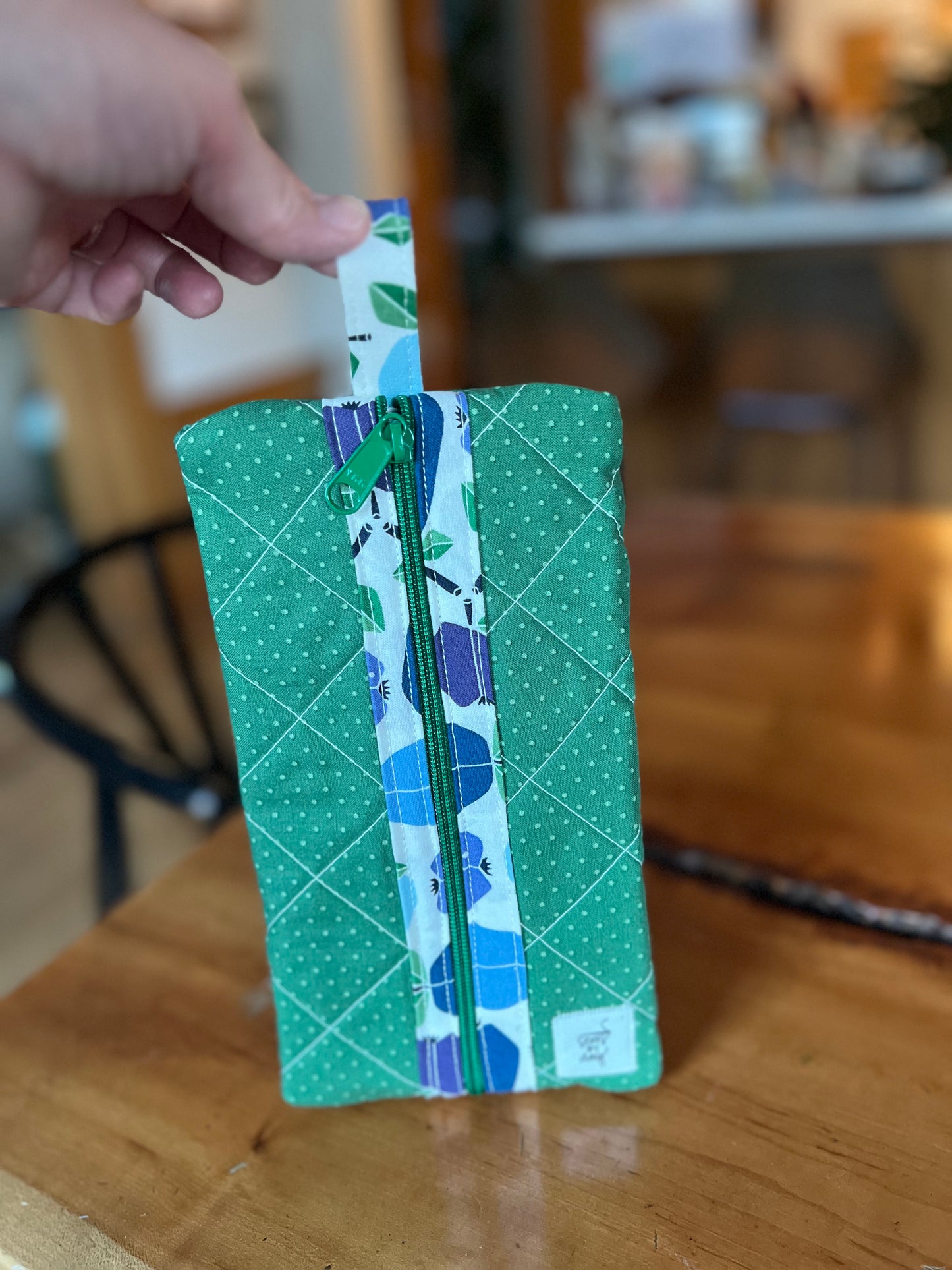 Medium Pouch: Kelly Green Fruit Binding