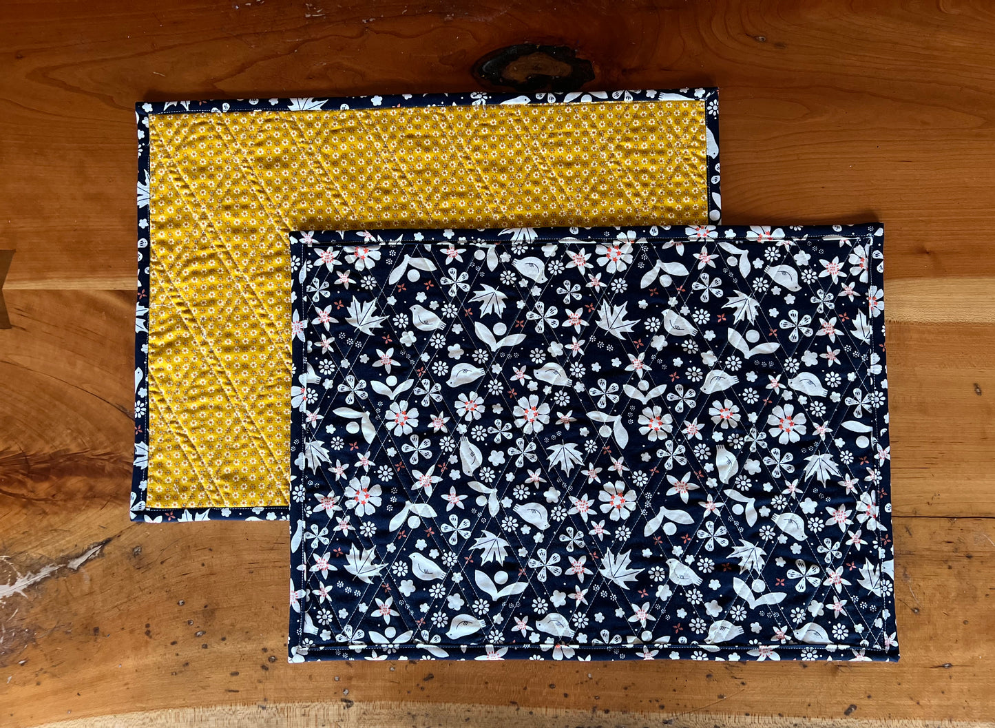 2 Navy Bird/Yellow Print Placemats (lattice quilting)