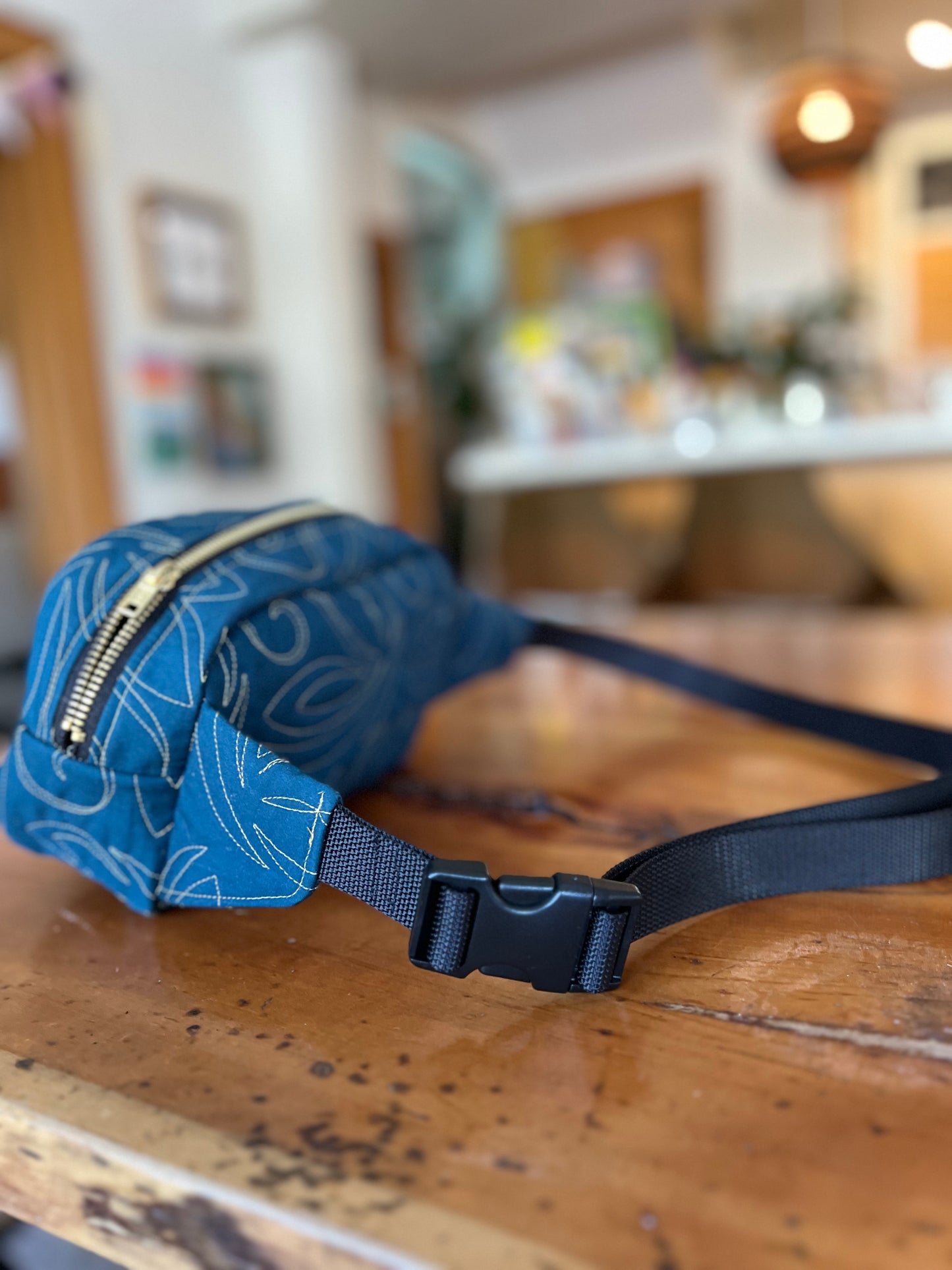 Crossbody Bag: Dark Teal Gold Zipper