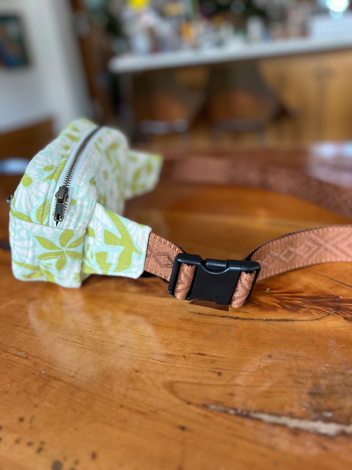 Crossbody Bag: Pastel Green Birds