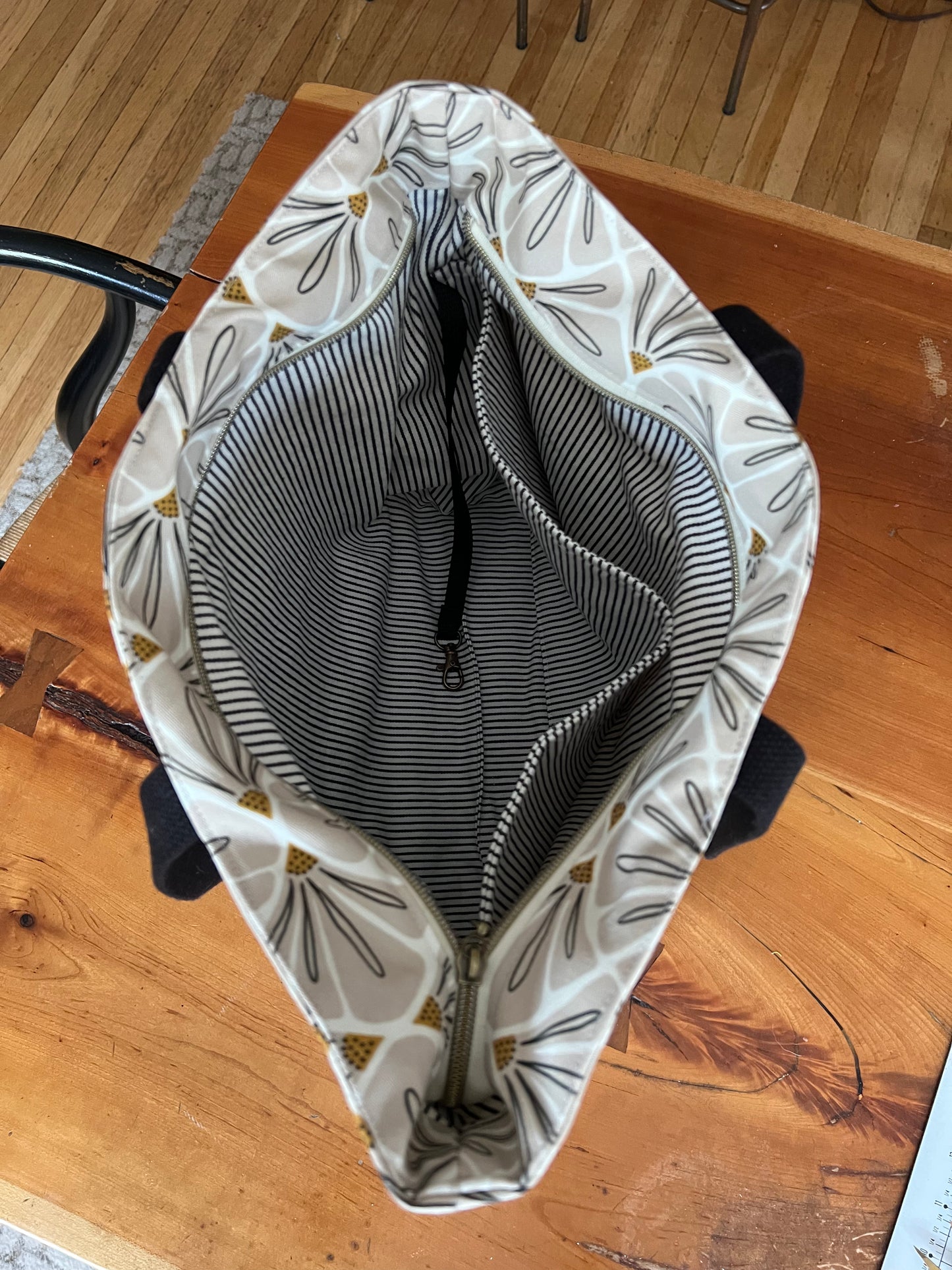 Tote: Flower Fans