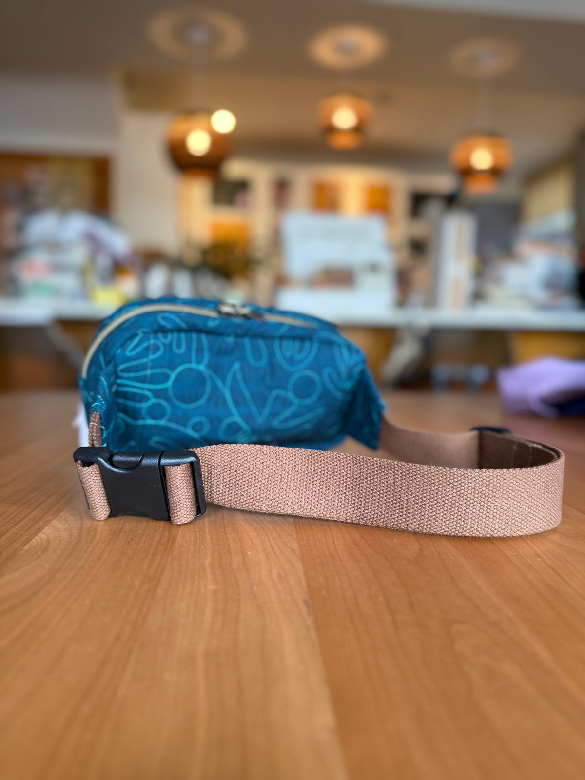Crossbody Bag: Teal with Star Zip Pulls