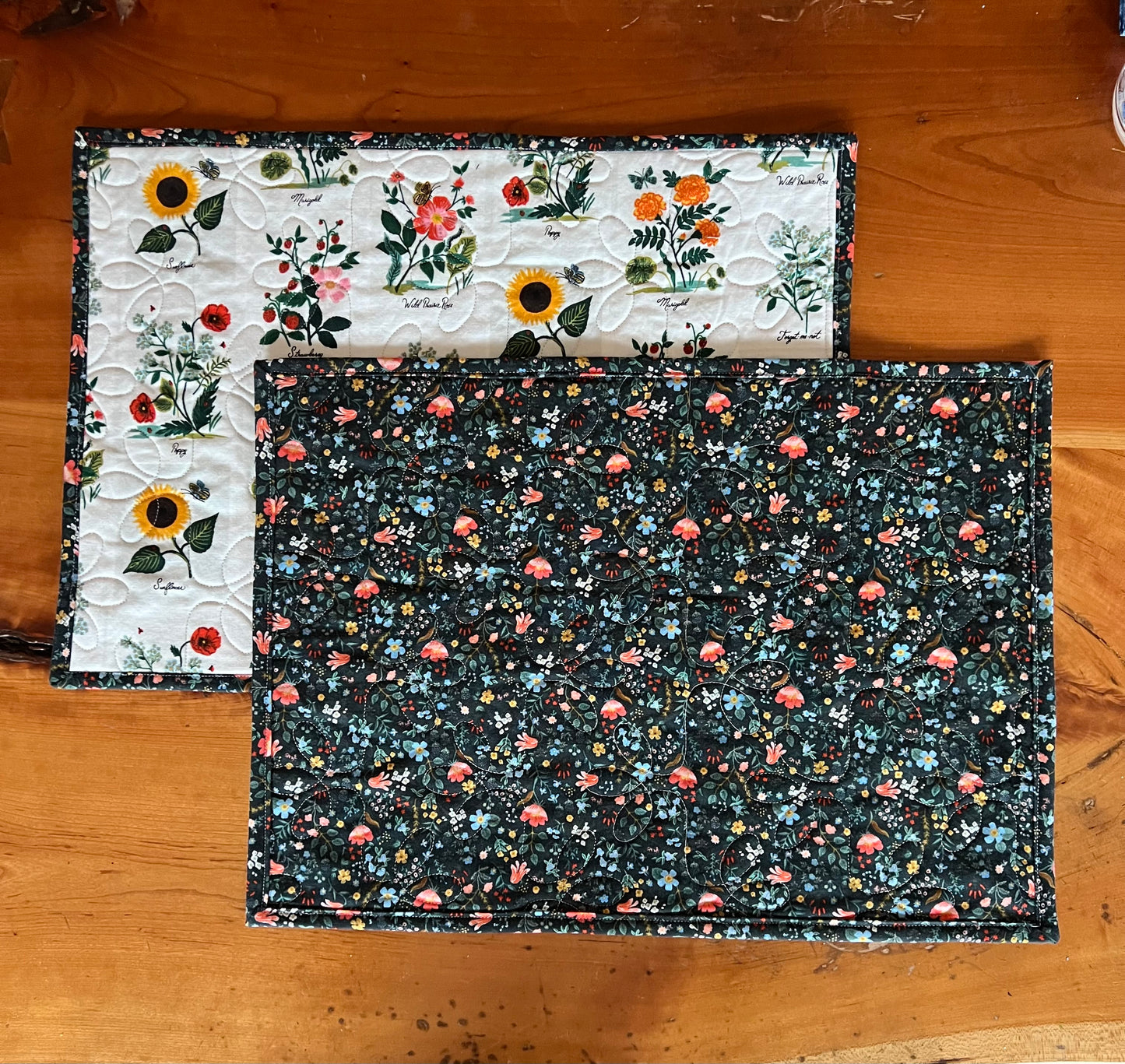 2 Floral Placemats