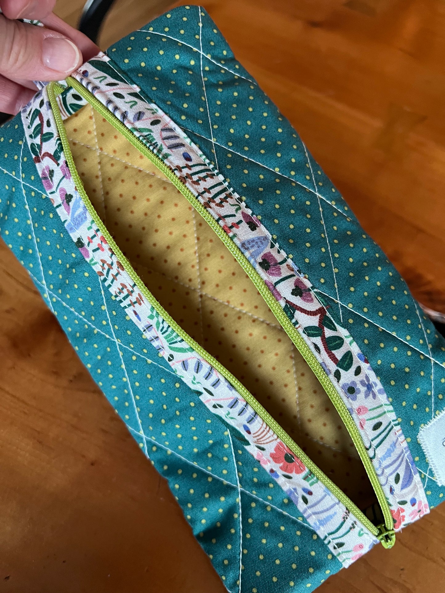 Medium Pouch: Green Dot Floral Binding