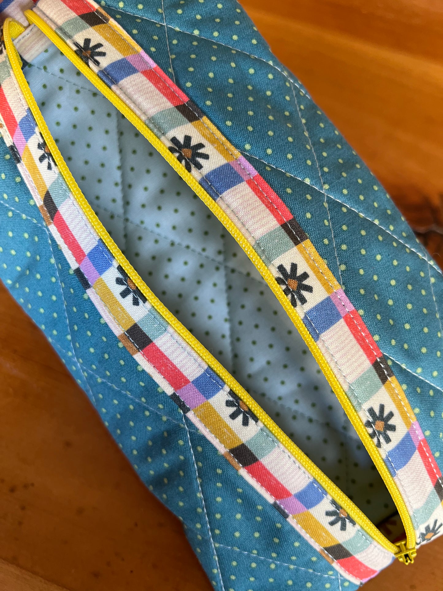 Medium Pouch: Teal Dot Patchwork Stars