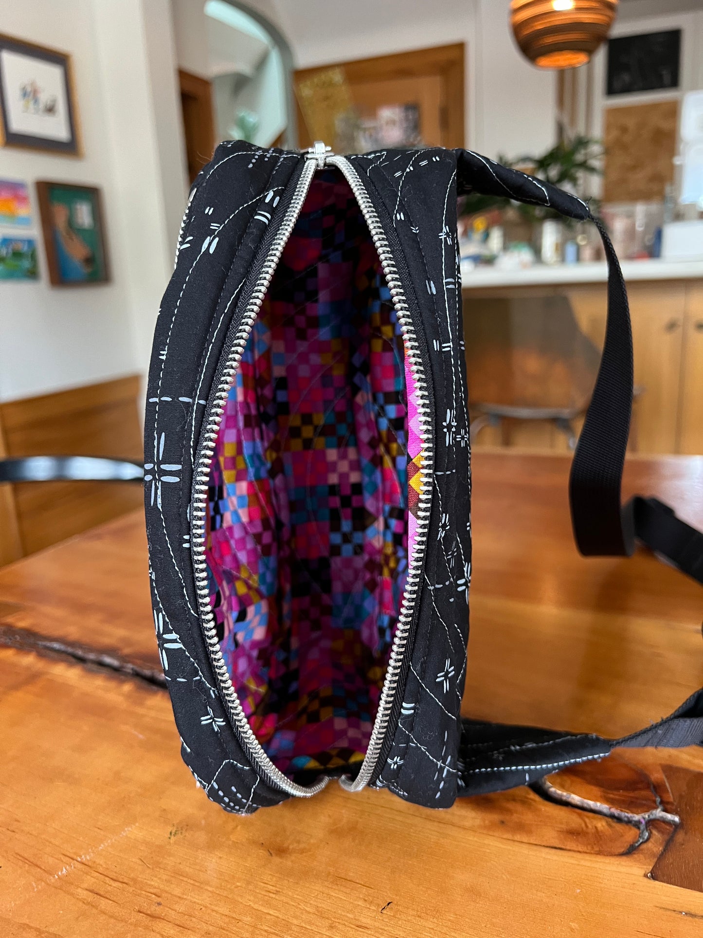 Crossbody Bag: Black